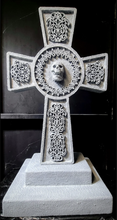 Load image into Gallery viewer, Celtic Cross (small)
