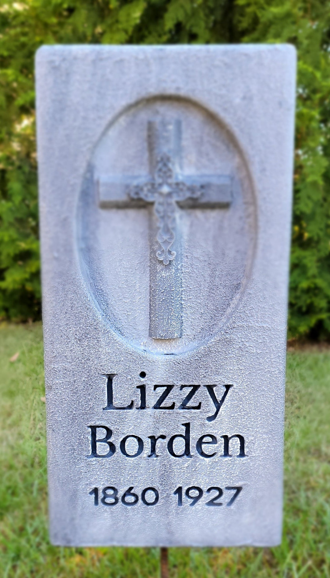 Lizzy Borden small tombstone